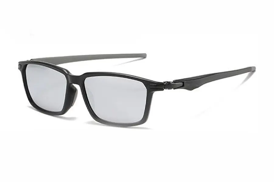 MC164 Polarized (12).jpg