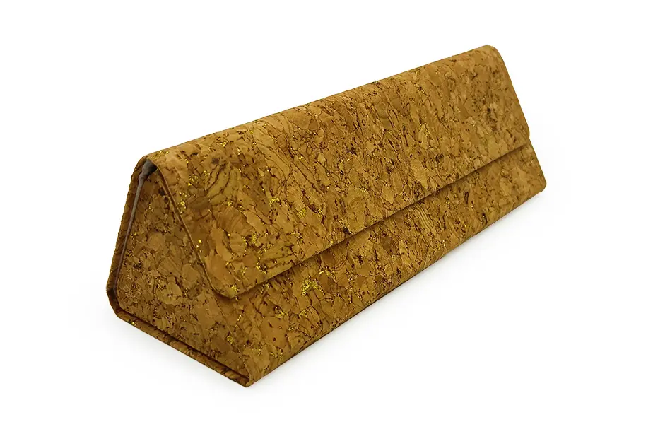 AL-37 Woodgrain Triangular Folding Glasses Cases (1).jpg
