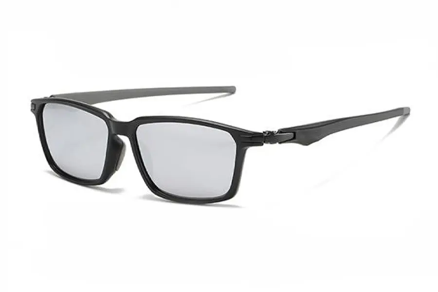 MC164 Polarized (10).jpg